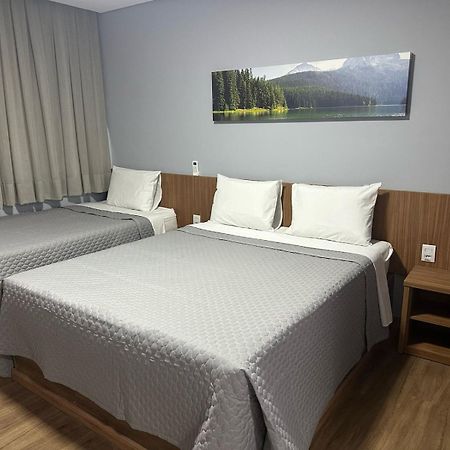 Hotel Premier 贝洛哈里桑塔 外观 照片