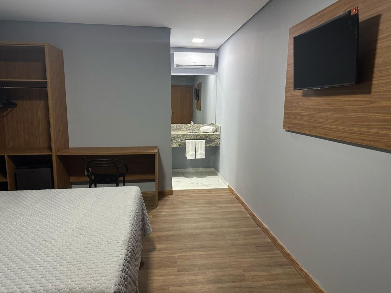 Hotel Premier 贝洛哈里桑塔 外观 照片